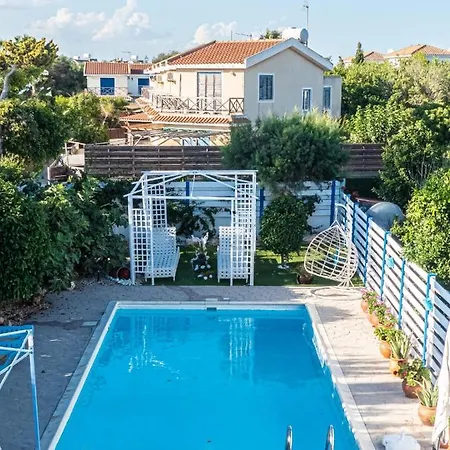 Greek Island Style 2 Bedroom With Pool Next To The Sea