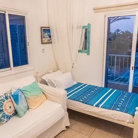 Villa Greek Island Style 2 Bedroom With Pool Next To The Sea Larnaca