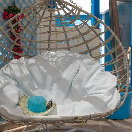 Greek Island Style 2 Bedroom With Pool Next To The Sea Willa