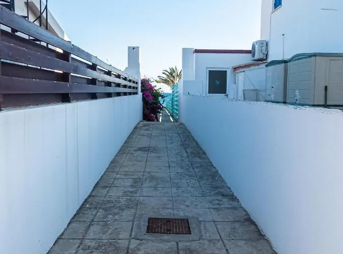 Greek Island Style 2 Bedroom With Pool Next To The Sea Βίλα