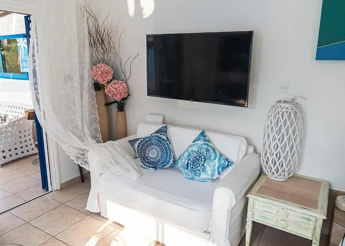 Greek Island Style 2 Bedroom With Pool Next To The Sea Villa *