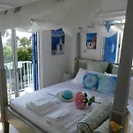 Villa Greek Island Style 2 Bedroom With Pool Next To The Sea Larnaca
