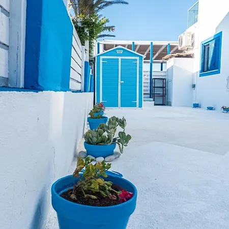 别墅 Greek Island Style 2 Bedroom With Pool Next To The Sea 拉纳卡