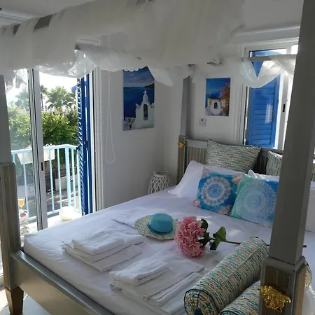 别墅 Greek Island Style 2 Bedroom With Pool Next To The Sea 拉纳卡